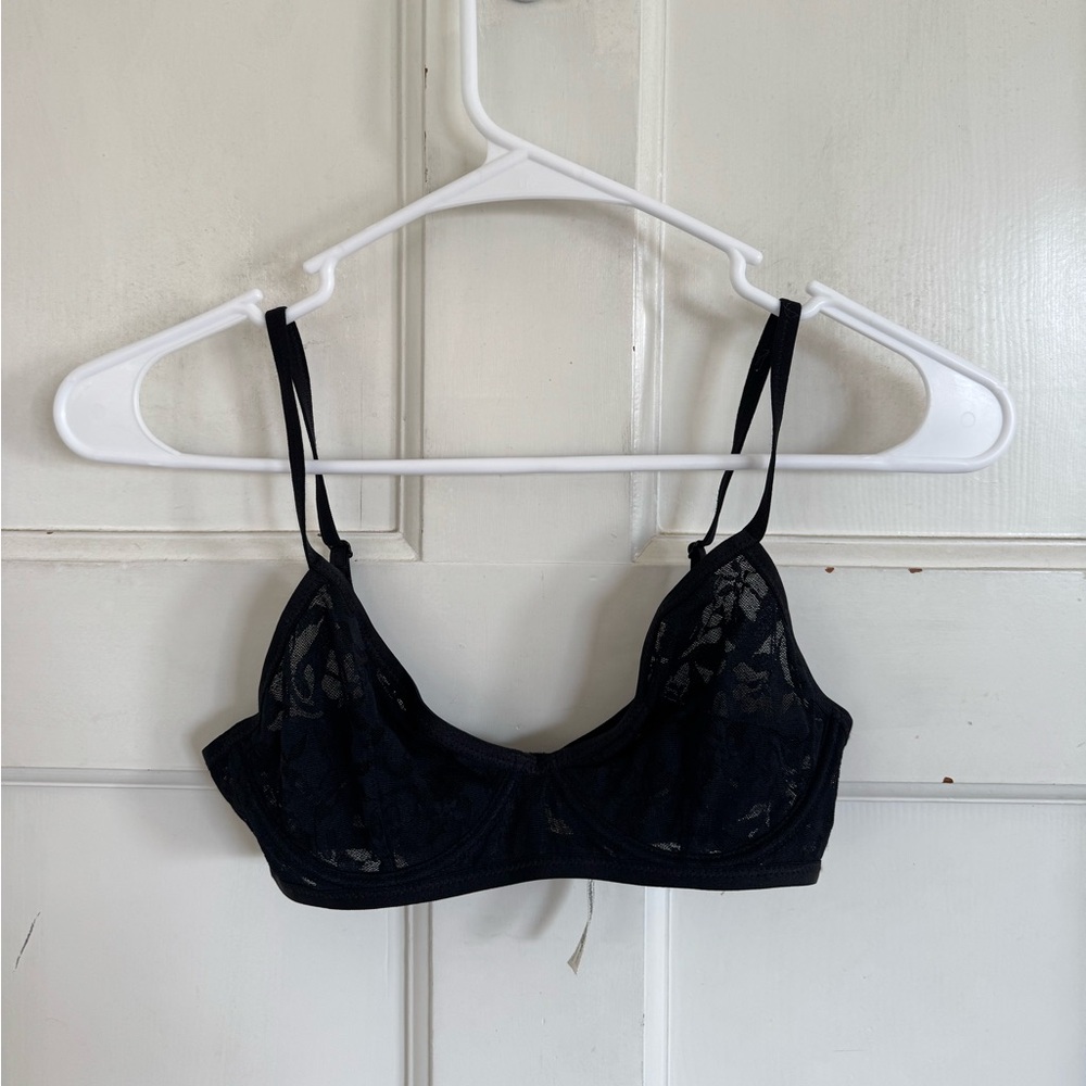 Free‎ People Petra black lace underwire bra size 32B
